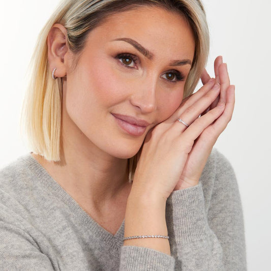 Finger ring 750/18 K vitguld diamant 0.17 ct, 15 stenar, w-si