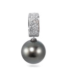 Hängsmycke 750/18 K vitguld diamant 0.20 ct, 20 stenar, w-si Tahitisk pärla antracit, 12.5 mm