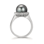 Finger ring 750/18 K vitguld diamant 0.27 ct, 22 stenar, w-si Tahitisk pärla grå, 10 mm