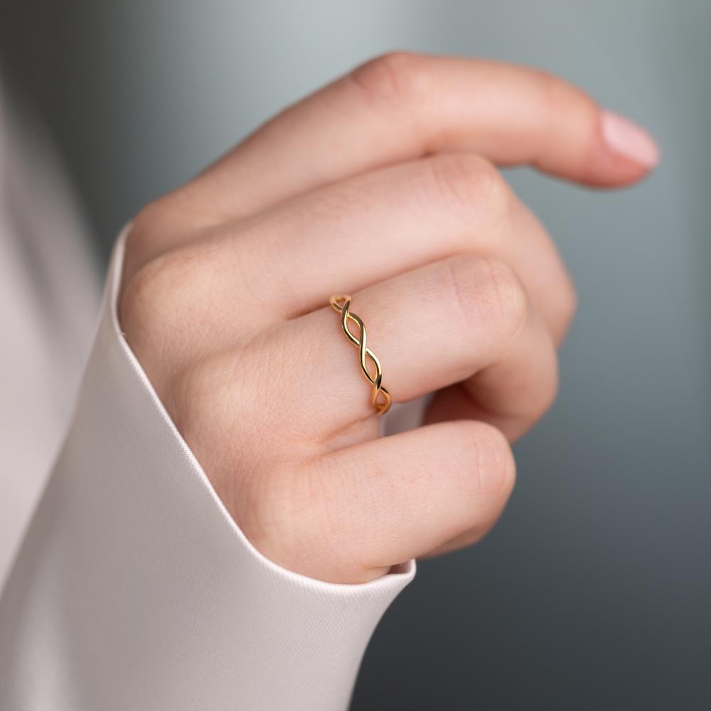 Finger ring 375/9 K gult guld