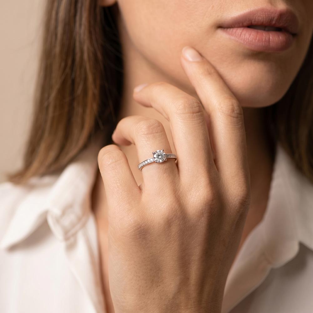 606745_m