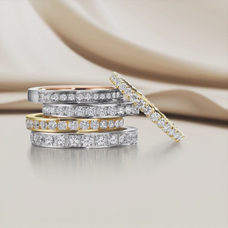 Minnesring 750/18 K rött guld, 750/18 K vitguld diamant 0.15 ct, 15 stenar, tw-vsi